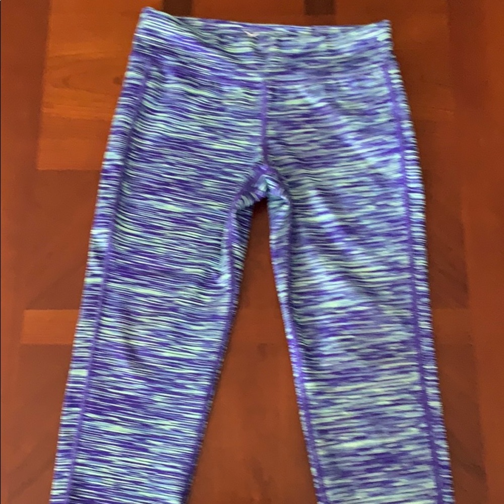 Girl’s yoga pants